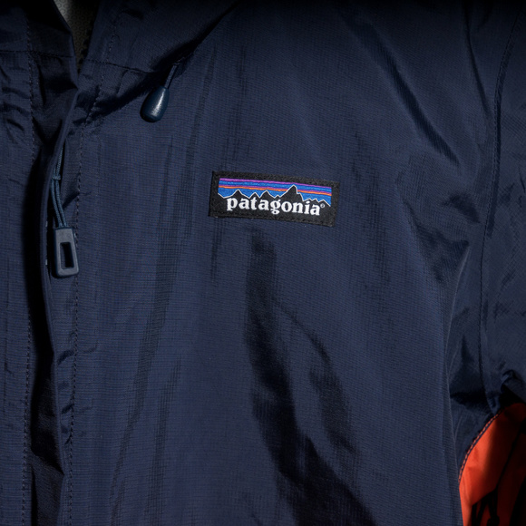 SOLD Patagonia - Torrentshell Jacket - Picture 3 of 8